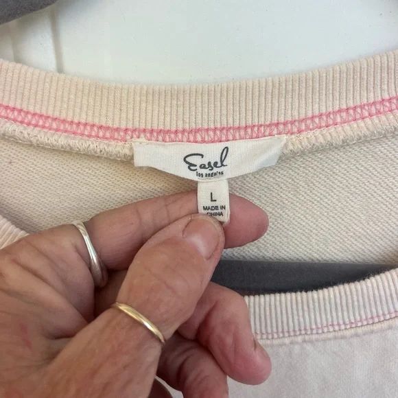 Easel Women’s Large LOVE Cream 100% Cotton Garment sweatshirt cute comfort - Picture 7 of 8